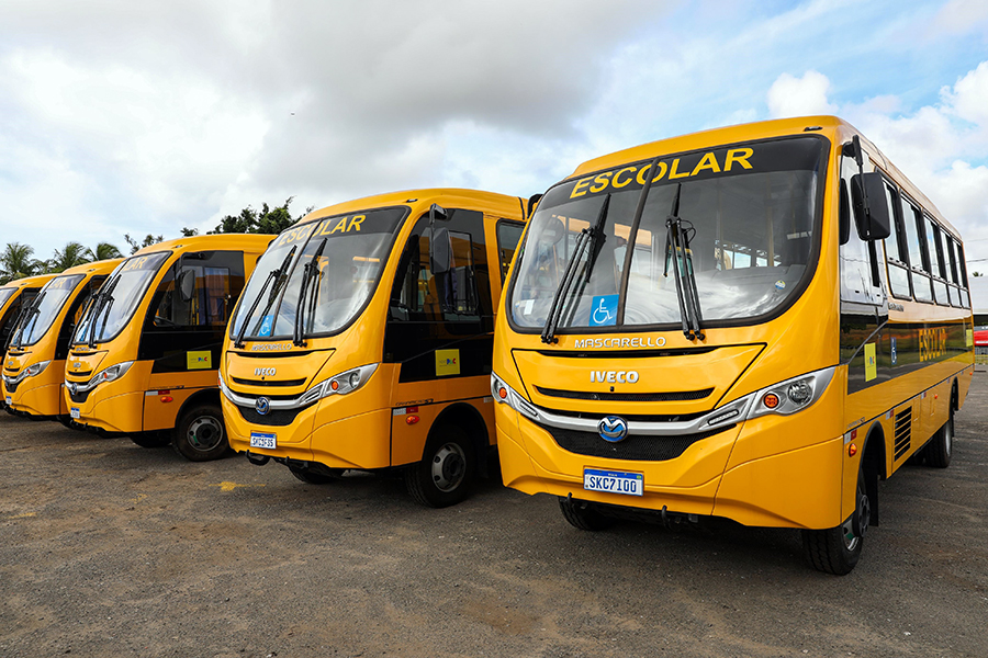 Para escola? De Iveco né!